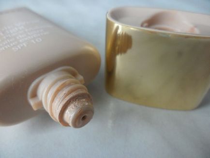 Тональна крем-пудра estee lauder double wear light stay-in-place makeup відгуки