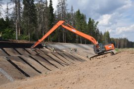 Укладання газонів на схилі