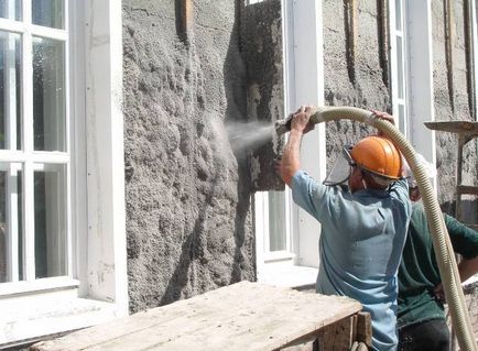 Hőszigetelés a falak a szoba, belül a helyszínen House (külső borítás) Hőszigetelés a falak a szoba, a ház belülről