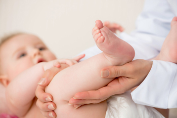Valgus deformitás láb a gyermek okoz és kezelés