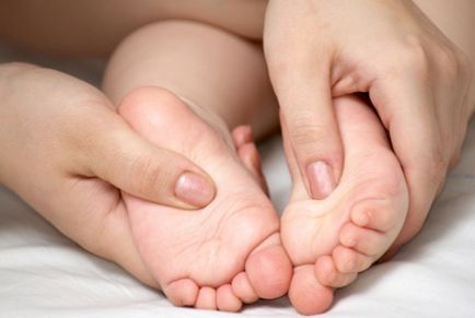 Deformarea Valgus a piciorului în copil provoacă și tratamentul