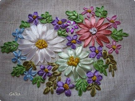 Panglici de broderie pentru flori începători, mac, trandafiri pe pernă, lecții foto și video