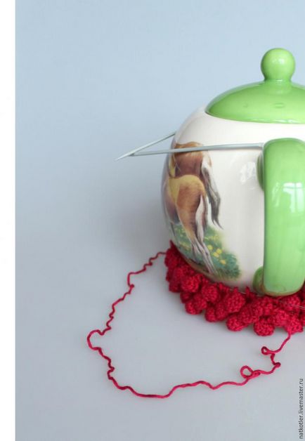 В'яжемо грілку для чайника «малиновий смак» - ярмарок майстрів - ручна робота, handmade