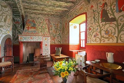 Castelul Eltz este un frumos castel al Europei