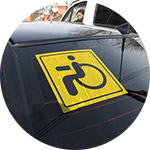 Insigna de parcare pentru persoanele cu handicap și zona de operare