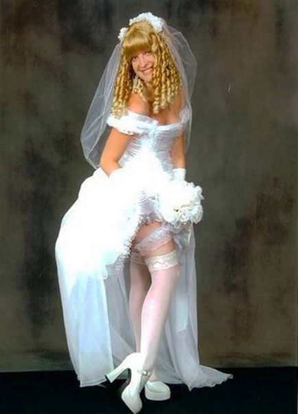 15 Фото суконь, які ти точно ніколи б не наділа на власне весілля! Time for rest
