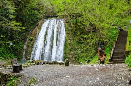 33 Cascade în districtul Lazarevsky din Sochi, limita naturală dzhegosh