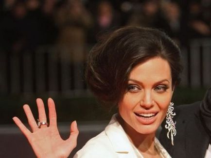 Angelina Jolie elhagyta a kórházat, milyen állapotban