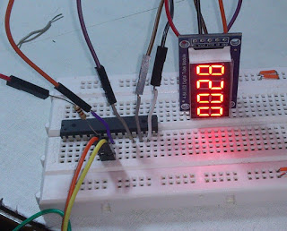 Arduino - exemple, experimente - o pisică în haina