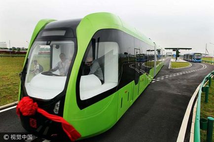 Автомобілі рейки геть в піднебесній дебютував новітній трамвай, кращі світові новини