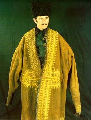 Азербайджанський чоловічий національний костюм