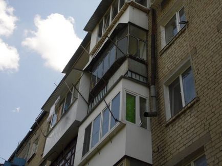 Балкон з виносом по підвіконню або плиті 4 етапи монтажу