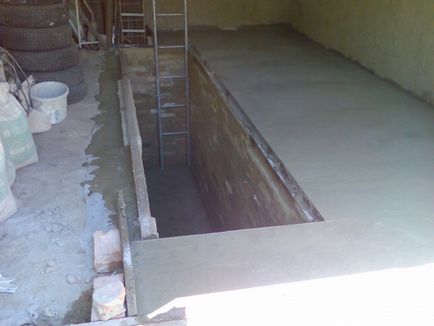 Betonon a garázsban (betonon garázs) Betonon garázsban