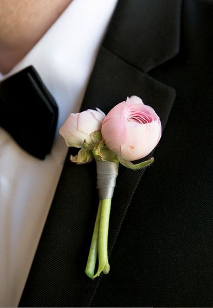 Gomblyuk a pionok (gomblyuk) Boutonniere a pionokról