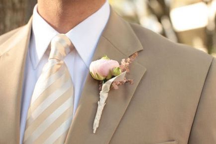 Gomblyuk a pionok (pion) Boutonniere a pionokról