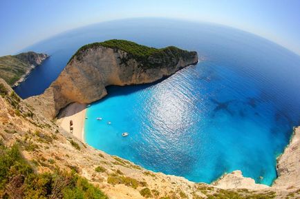 Golful Navajo (plaja navagio), insula Zakynthos, Grecia - portal de călătorie - lumea este frumoasă!