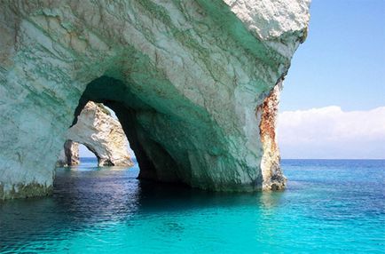 Бухта Навайа (navagio beach), острів Закінф, Греція - туристичний портал - світ гарний!