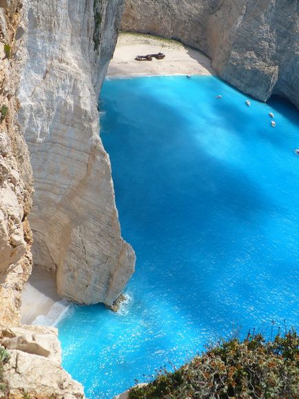 Бухта Навайа (navagio beach), острів Закінф, Греція - туристичний портал - світ гарний!