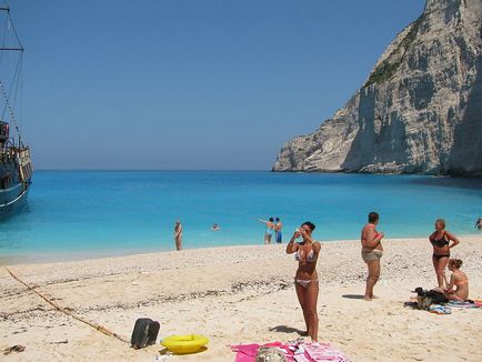 Бухта Навайа (navagio beach), острів Закінф, Греція - туристичний портал - світ гарний!