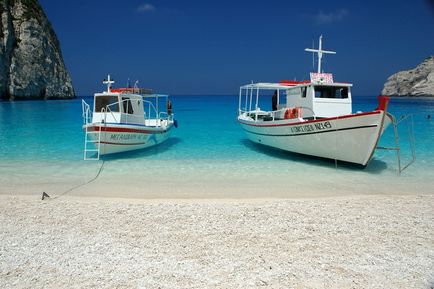 Бухта Навайа (navagio beach), острів Закінф, Греція - туристичний портал - світ гарний!