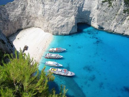 Бухта Навайа (navagio beach), острів Закінф, Греція - туристичний портал - світ гарний!