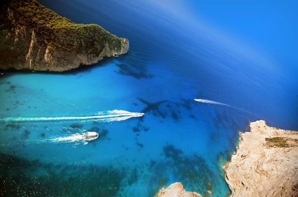 Golful Navajo (plaja navagio), insula Zakynthos, Grecia - portal de călătorie - lumea este frumoasă!