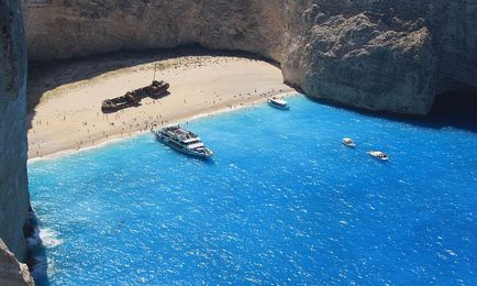 Golful Navajo (plaja navagio), insula Zakynthos, Grecia - portal de călătorie - lumea este frumoasă!