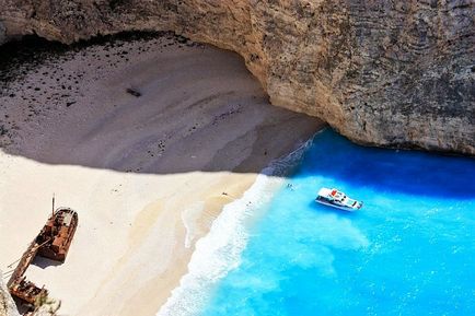 Бухта Навайа (navagio beach), острів Закінф, Греція - туристичний портал - світ гарний!