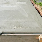 Podele autonivelante care conțin ciment