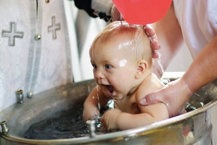 Ce este necesar pentru botezul unui copil într-o biserică, secretele frumuseții și sănătății unei femei