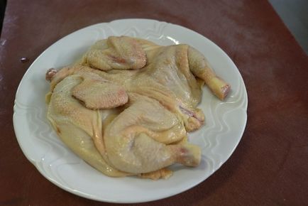 Chicken Chkmeruli, noi tradiții - stilul de viață al pieptului