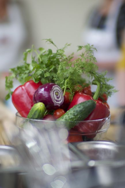 Chicken Chkmeruli, noi tradiții - stilul de viață al pieptului