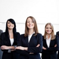 A dress code egy ésszerű követelmény vagy előítéletek, womie (dress code) A dress code egy ésszerű követelmény vagy előítéletek, womie