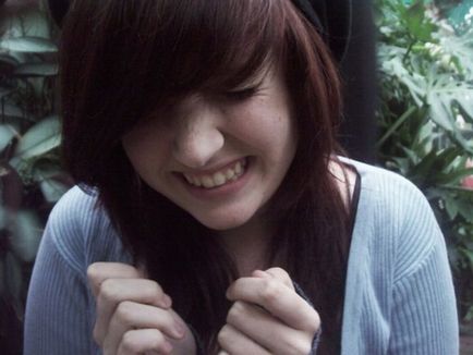 Emo lány a tetoválás és a piercing (japán) Emo lány a tetoválás és piercing