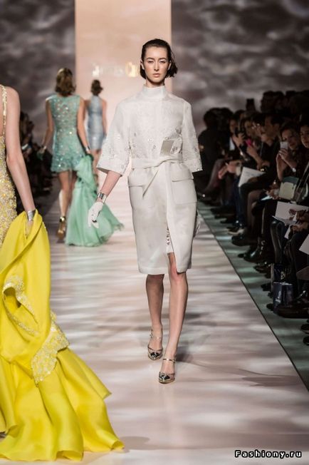 Georges csakra haute couture tavaszi-nyári 2015 család oldalon