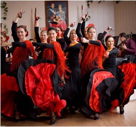 Dansul flamenco spaniol este o tehnică, mișcări de bază, cum se utilizează în mod corect castanele