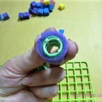 Виготовлення дитячої гри мозаїка своїми руками