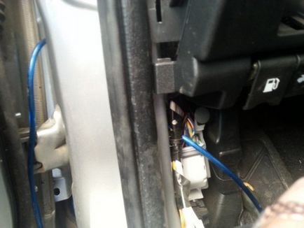 Producerea, instalarea și conectarea unui subwoofer stealth pentru nissan qashqai, car audio nissan qashqai