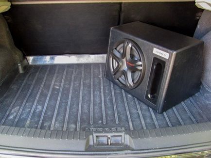 Producerea, instalarea și conectarea unui subwoofer stealth pentru nissan qashqai, car audio nissan qashqai