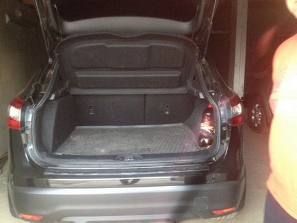 Producerea, instalarea și conectarea unui subwoofer stealth pentru nissan qashqai, car audio nissan qashqai