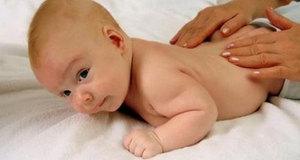 Як робити новонародженому масаж
