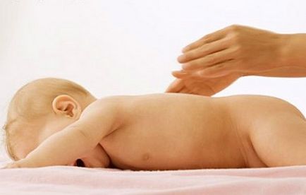 Cum se face un masaj nou-născut