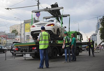 Які існують правила для законної евакуації автомобіля на штрафмайданчик