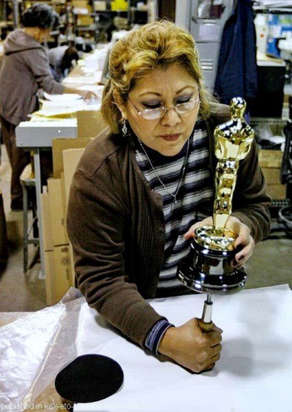 Як виготовляють статуетки «Оскар» - джерело гарного настрою