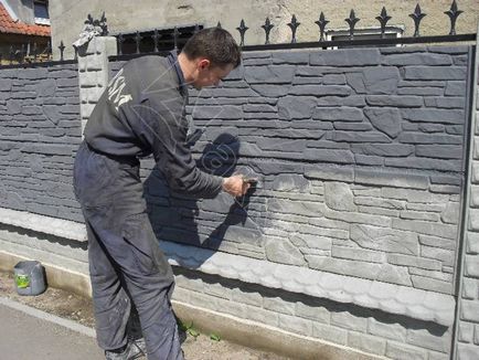 Як пофарбувати бетонний паркан