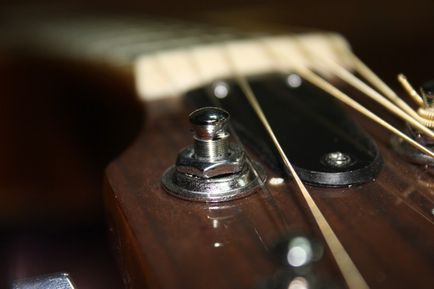 Як поміняти струни на акустичній гітарі, ernie ball, ексклюзивний дистриб'ютор - струни і