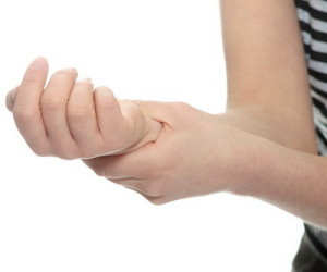 Як запобігти розвитку поліартриту кистей рук