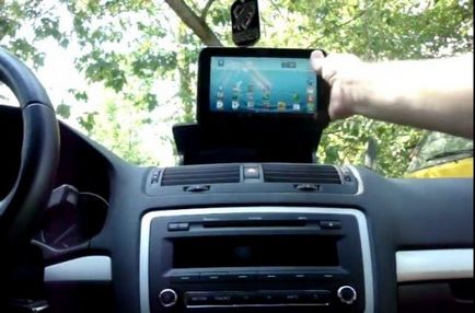 Cum de a face titularul pentru tableta în mașină, opțiunile pentru atașamente auto cu propriile mâini