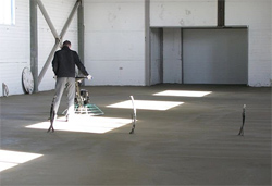 Як зробити міцний бетонну підлогу
