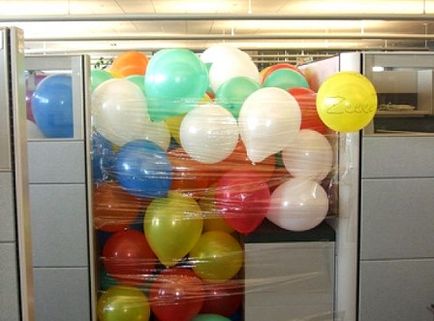 Як прикрасити офіс на день народження